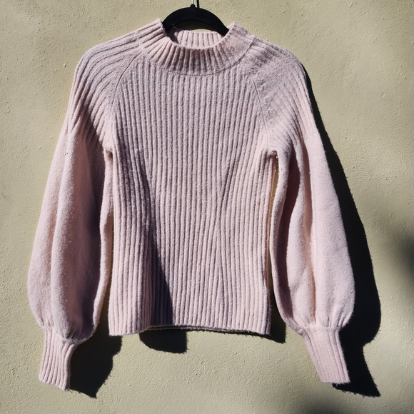 7 For All Mankind Sweaters - 7 For All Mankind 51% Wool Soft Pink Turtleneck Sweater